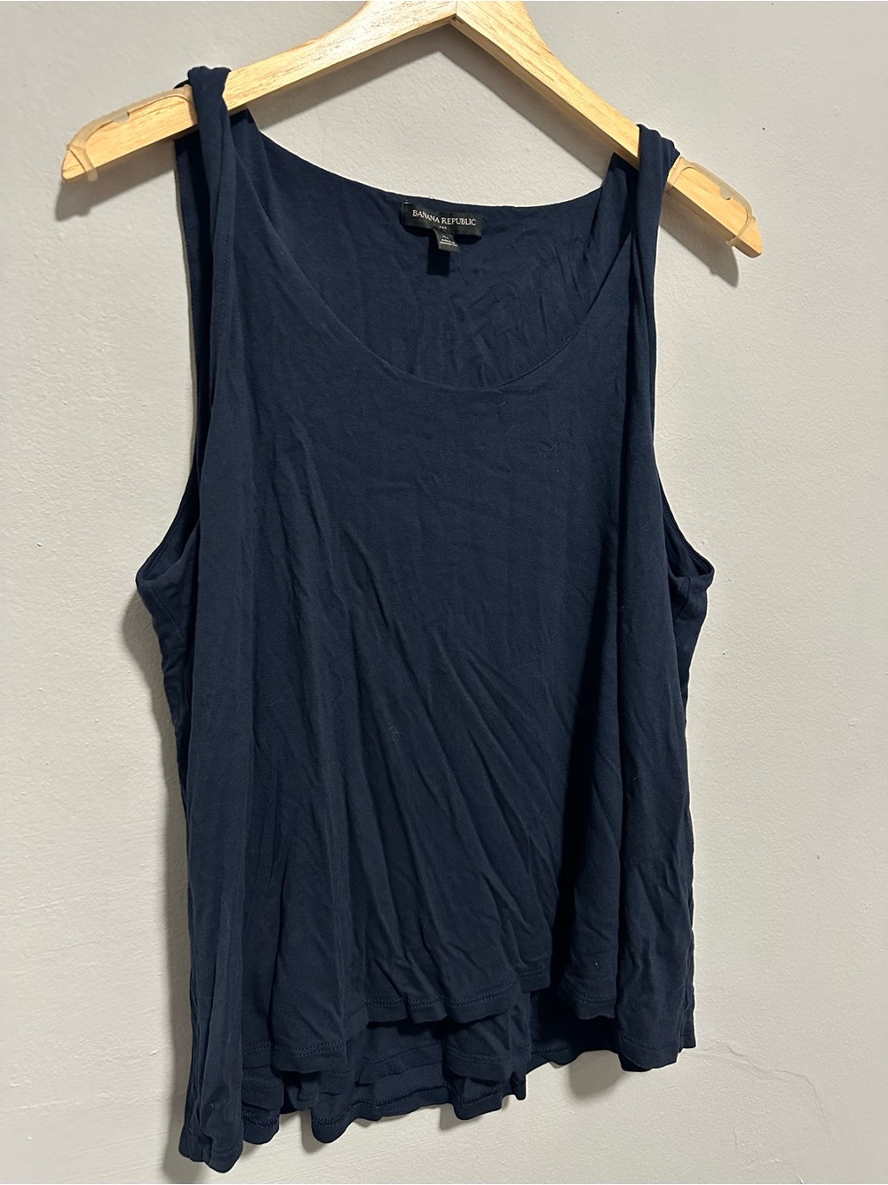 Banana Republic Navy Sleeveless Scoop Neck Twisted Strap Tank Top